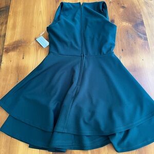 Elegant Dark Green Sleeveless Dress